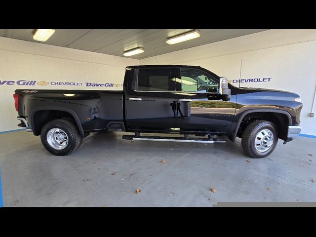 2025 Chevrolet Silverado 3500HD LTZ