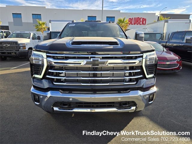 2025 Chevrolet Silverado 3500HD LTZ