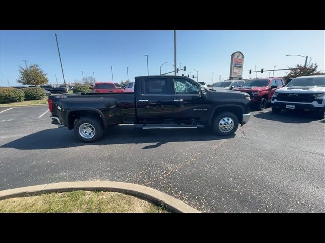 2025 Chevrolet Silverado 3500HD LTZ