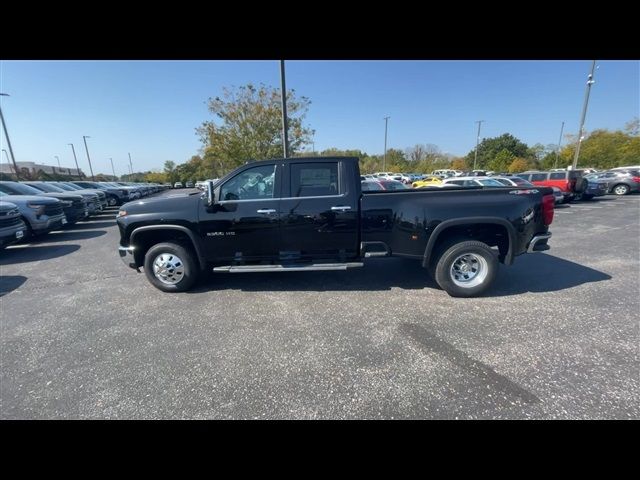 2025 Chevrolet Silverado 3500HD LTZ