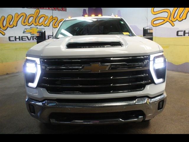 2025 Chevrolet Silverado 3500HD LTZ