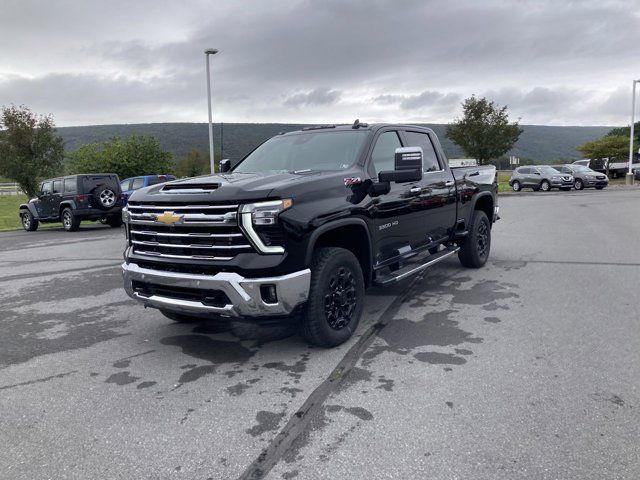 2025 Chevrolet Silverado 3500HD LTZ