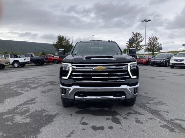 2025 Chevrolet Silverado 3500HD LTZ