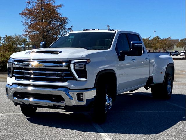 2025 Chevrolet Silverado 3500HD LTZ