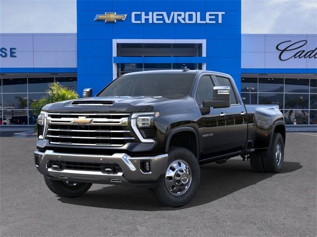 2025 Chevrolet Silverado 3500HD LTZ