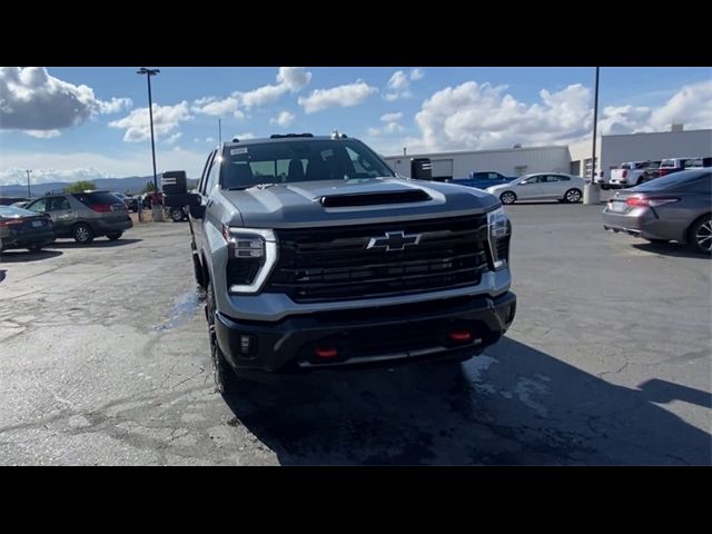 2025 Chevrolet Silverado 3500HD LTZ