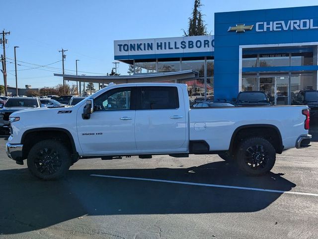 2025 Chevrolet Silverado 3500HD LTZ