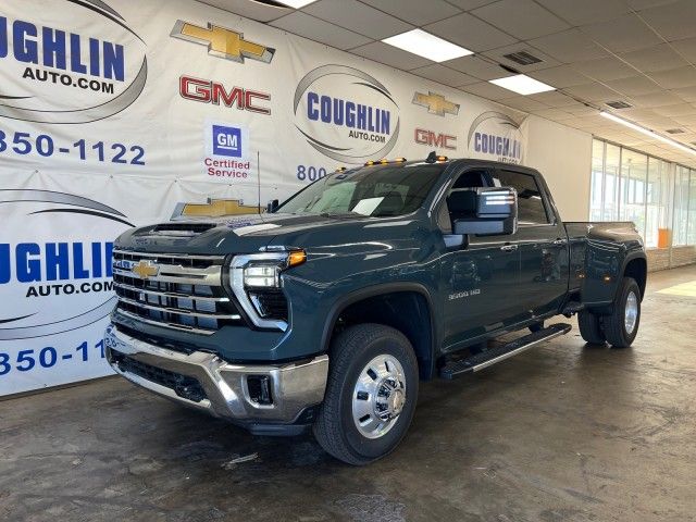 2025 Chevrolet Silverado 3500HD LTZ