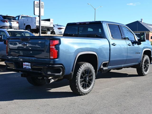 2025 Chevrolet Silverado 3500HD LTZ