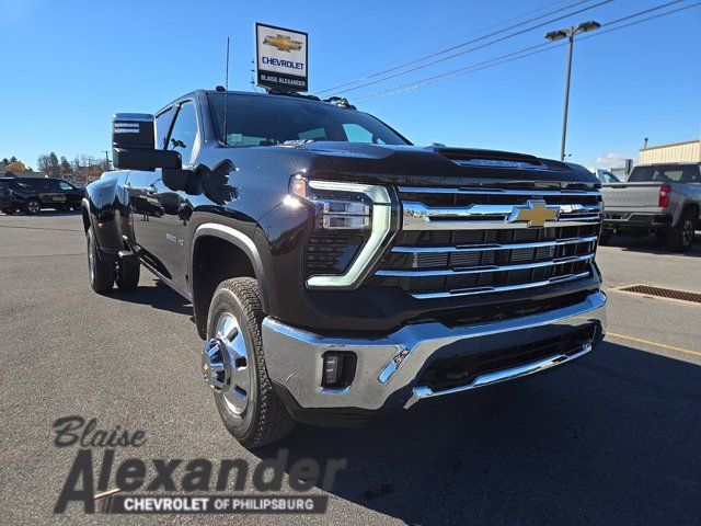 2025 Chevrolet Silverado 3500HD LTZ