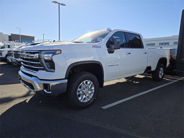 2025 Chevrolet Silverado 3500HD LTZ