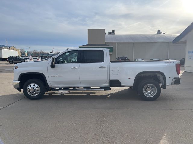 2025 Chevrolet Silverado 3500HD LTZ