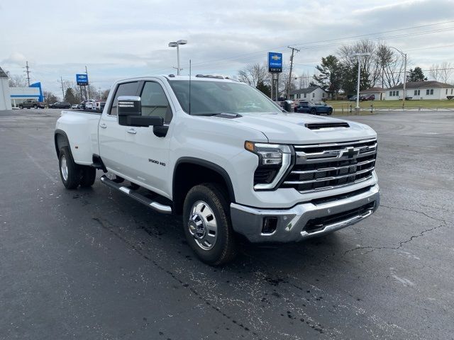 2025 Chevrolet Silverado 3500HD LTZ