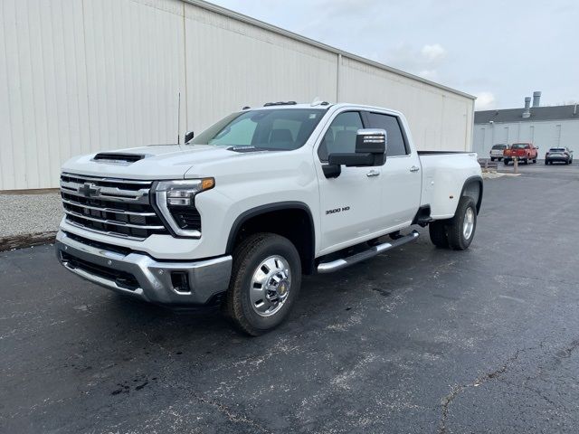 2025 Chevrolet Silverado 3500HD LTZ