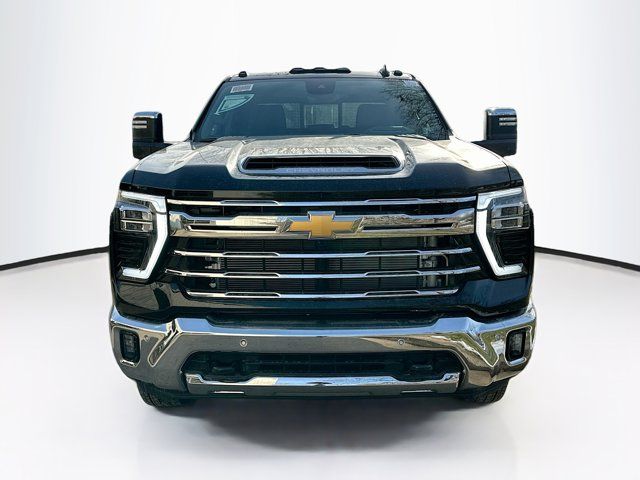 2025 Chevrolet Silverado 3500HD LTZ