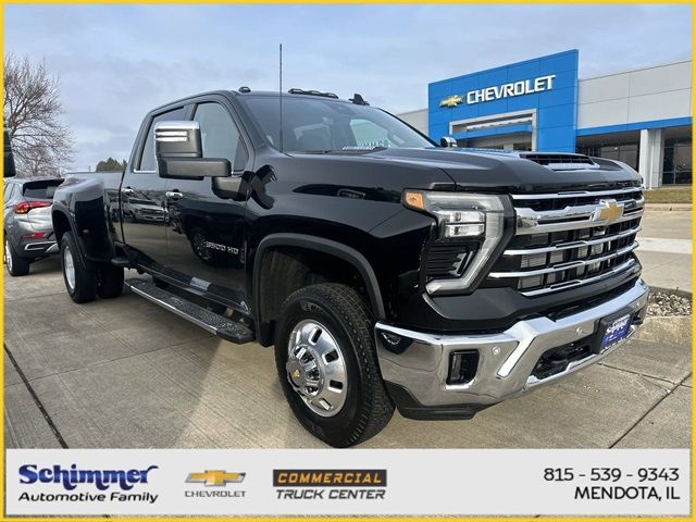 2025 Chevrolet Silverado 3500HD LTZ