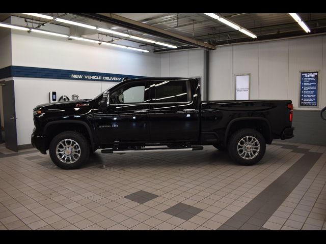 2025 Chevrolet Silverado 3500HD LTZ