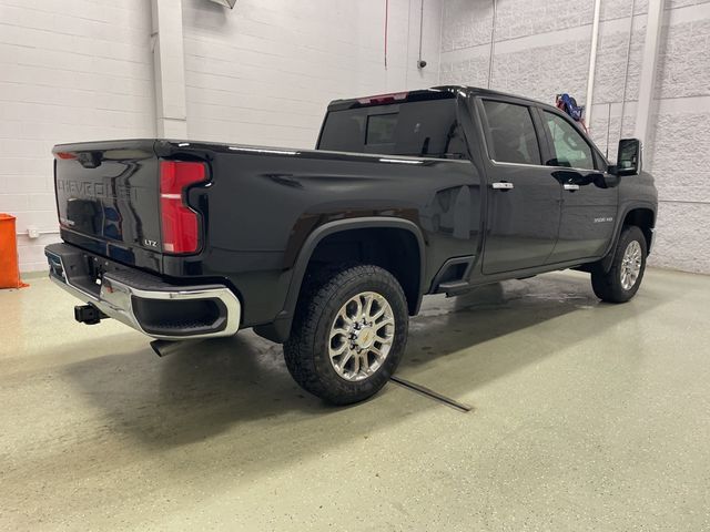 2025 Chevrolet Silverado 3500HD LTZ