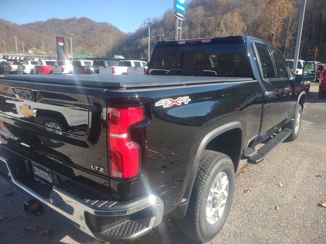 2025 Chevrolet Silverado 3500HD LTZ