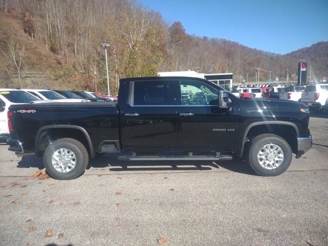 2025 Chevrolet Silverado 3500HD LTZ