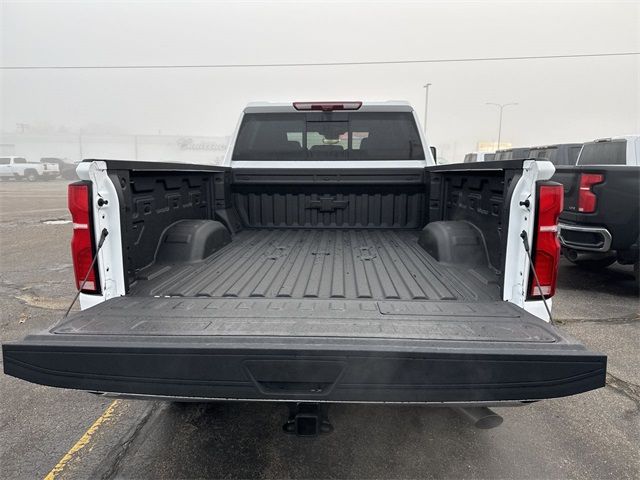 2025 Chevrolet Silverado 3500HD LTZ