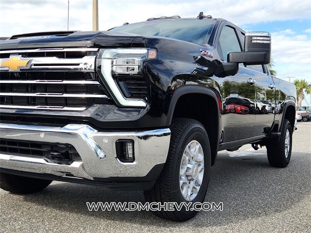 2025 Chevrolet Silverado 3500HD LTZ