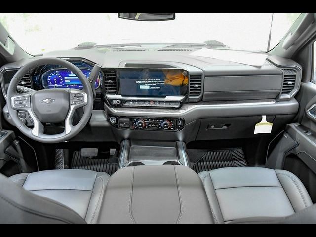 2025 Chevrolet Silverado 3500HD LTZ