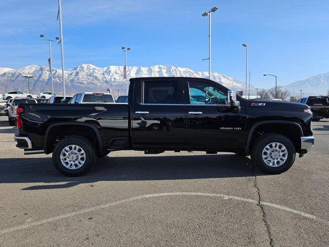 2025 Chevrolet Silverado 3500HD LTZ