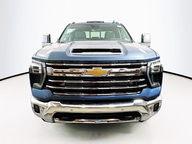 2025 Chevrolet Silverado 3500HD LTZ