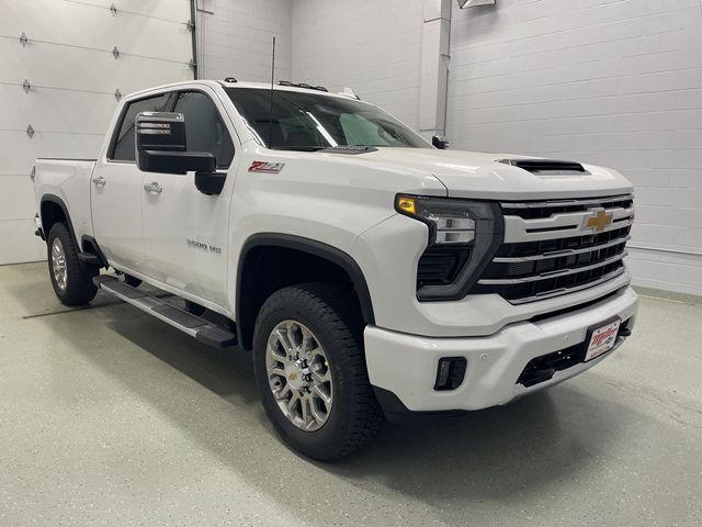 2025 Chevrolet Silverado 3500HD LTZ