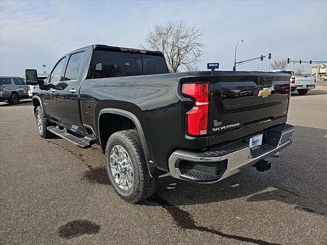 2025 Chevrolet Silverado 3500HD LTZ