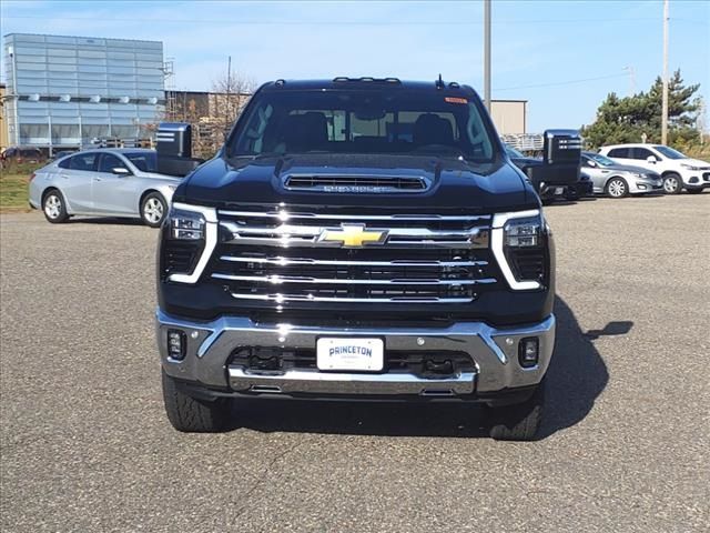 2025 Chevrolet Silverado 3500HD LTZ