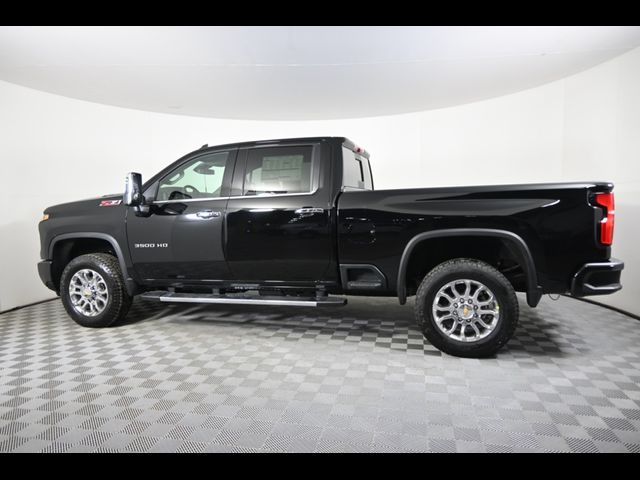 2025 Chevrolet Silverado 3500HD LTZ