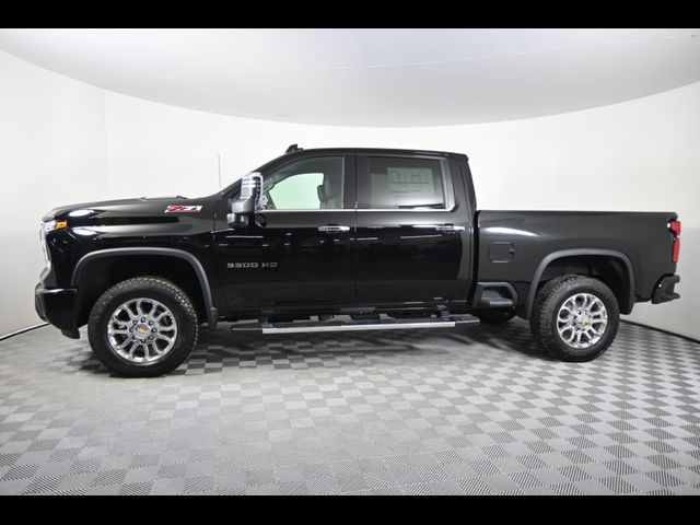 2025 Chevrolet Silverado 3500HD LTZ