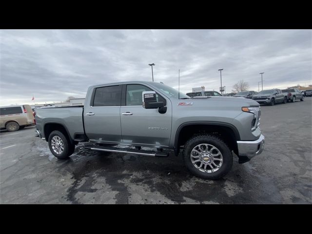 2025 Chevrolet Silverado 3500HD LTZ