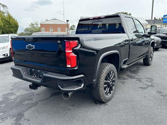 2025 Chevrolet Silverado 3500HD LTZ