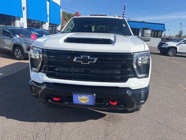 2025 Chevrolet Silverado 3500HD LTZ