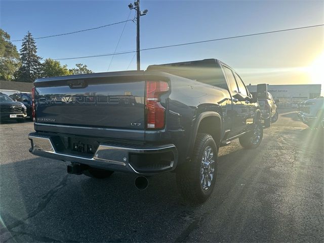 2025 Chevrolet Silverado 3500HD LTZ