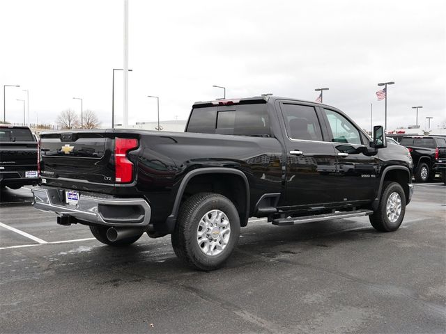 2025 Chevrolet Silverado 3500HD LTZ