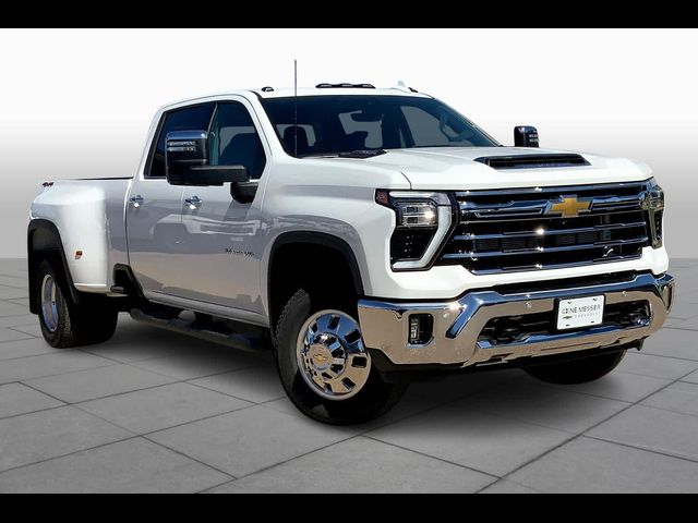 2025 Chevrolet Silverado 3500HD LTZ