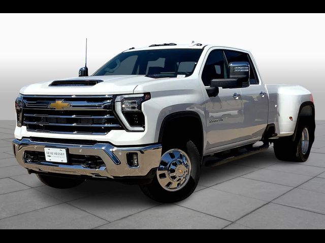 2025 Chevrolet Silverado 3500HD LTZ