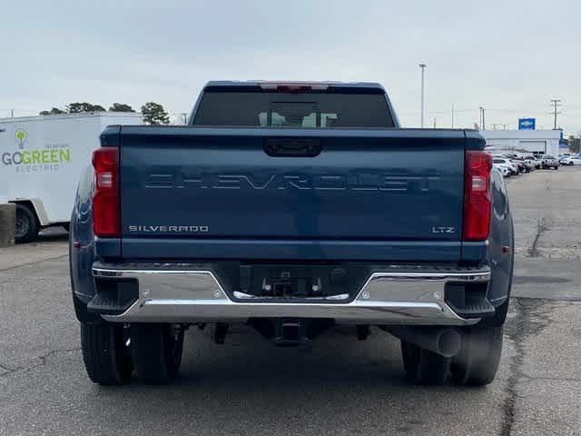 2025 Chevrolet Silverado 3500HD LTZ