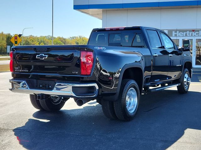 2025 Chevrolet Silverado 3500HD LTZ