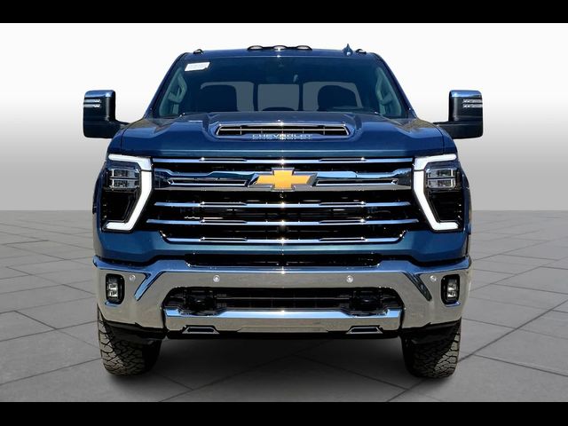 2025 Chevrolet Silverado 3500HD LTZ