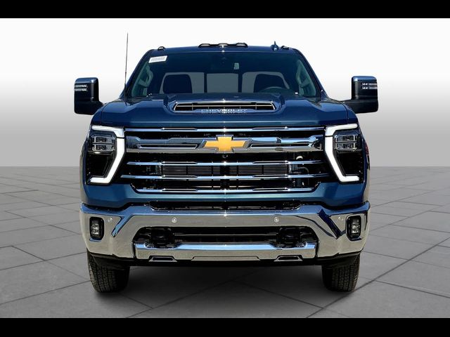 2025 Chevrolet Silverado 3500HD LTZ