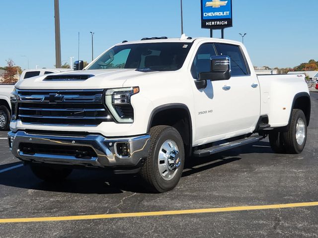 2025 Chevrolet Silverado 3500HD LTZ