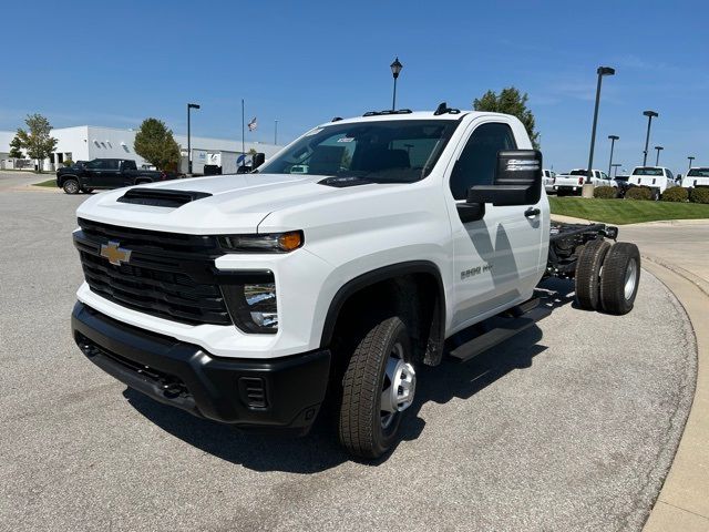 2025 Chevrolet Silverado 3500HD Work Truck