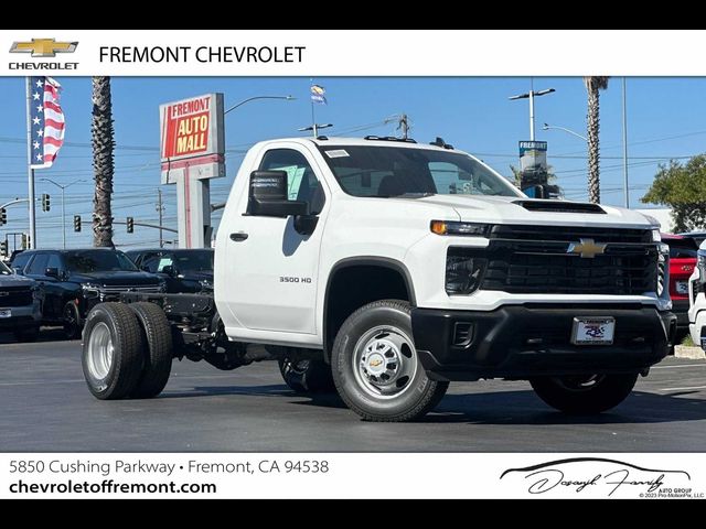 2025 Chevrolet Silverado 3500HD Work Truck