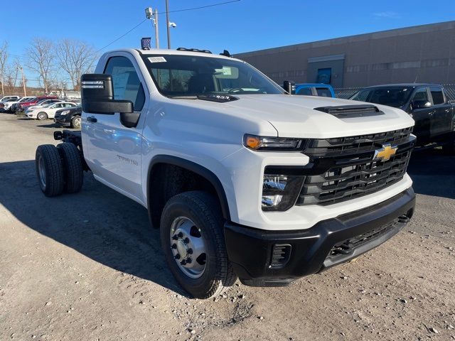 2025 Chevrolet Silverado 3500HD Work Truck