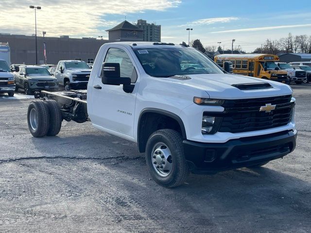 2025 Chevrolet Silverado 3500HD Work Truck